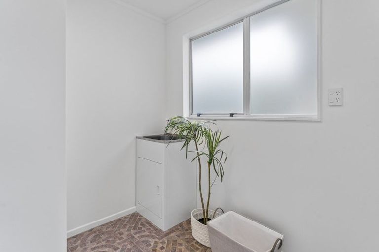 Photo of property in 16 Nola Avenue, Raumati Beach, Paraparaumu, 5032