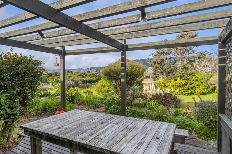 Photo of property in 63 Paetawa Road, Peka Peka, Waikanae, 5391