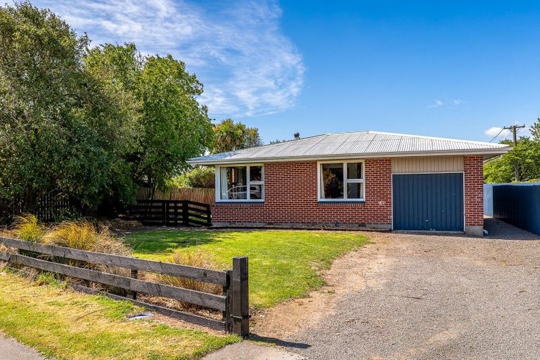 Photo of property in 10 Mclaughlins Road, Darfield, 7510