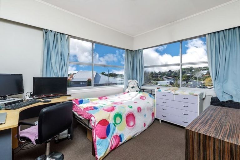 Photo of property in 70 Eban Avenue, Hillcrest, Auckland, 0627