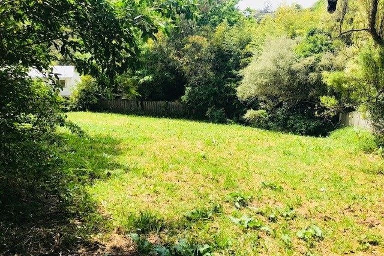 Photo of property in 83 Fairclough Road, Beach Haven, Auckland, 0626