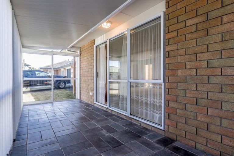 Photo of property in 17b Villa Grove, Paraparaumu, 5032