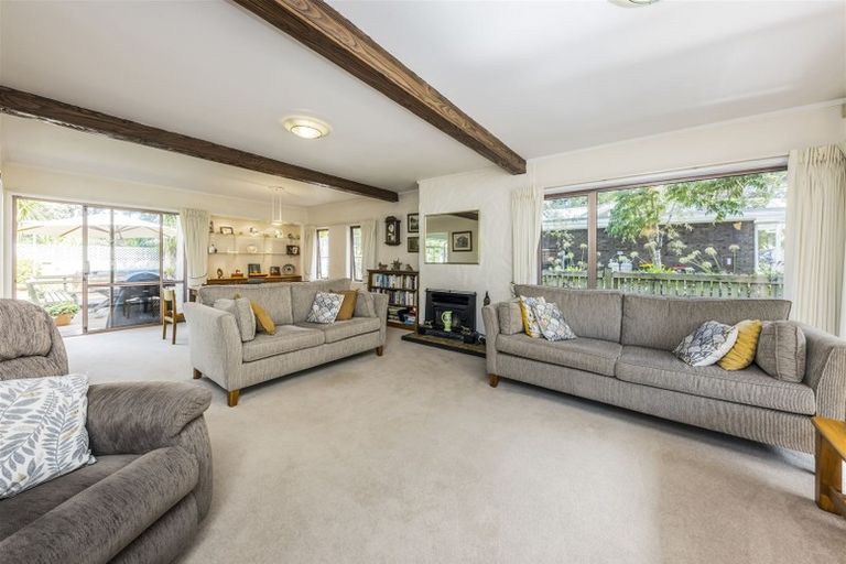 Photo of property in 26 Scenic Drive, Hillpark, Auckland, 2102