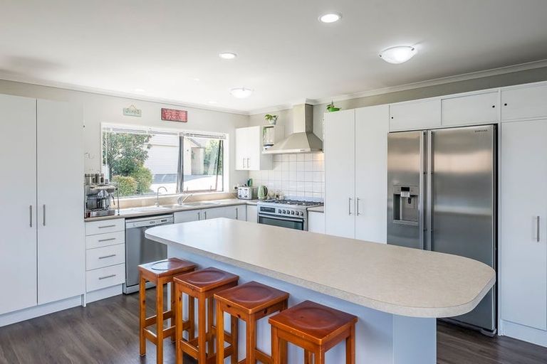 Photo of property in 7 Fytfield Place, Paraparaumu, 5032