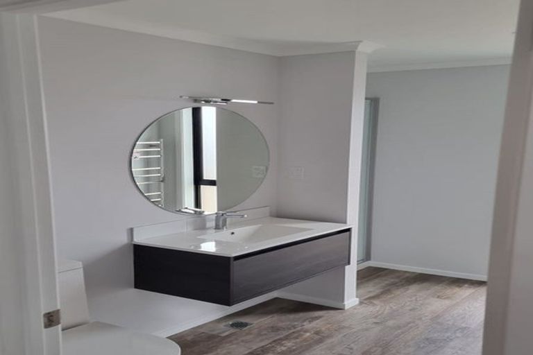 Photo of property in 30 Doug Jensen Street, Wallaceville, Upper Hutt, 5018