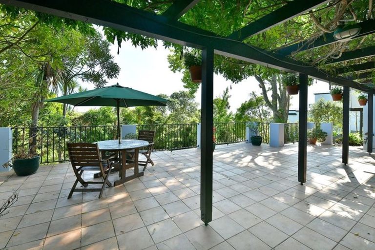 Photo of property in 153 Kowhai Road, Mairangi Bay, Auckland, 0630