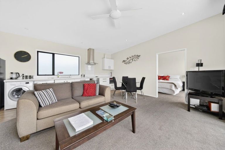 Photo of property in 9 Campbell Drive, Martinborough, 5711