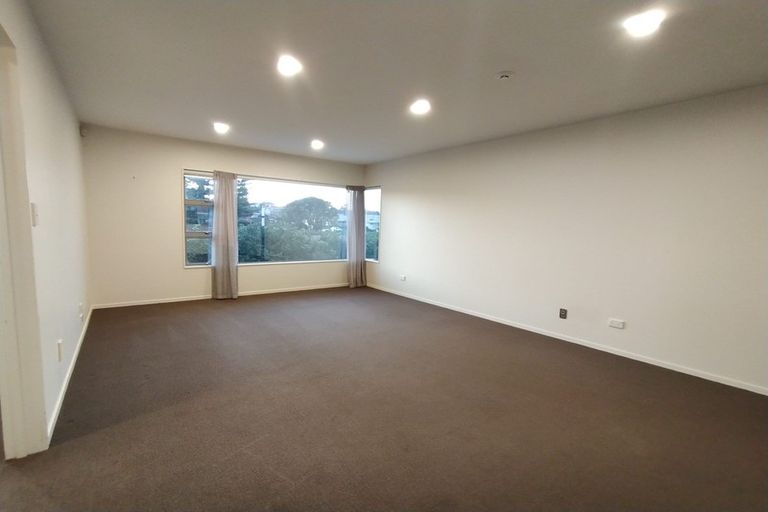 Photo of property in 10a Waterloo Road, Milford, Auckland, 0620