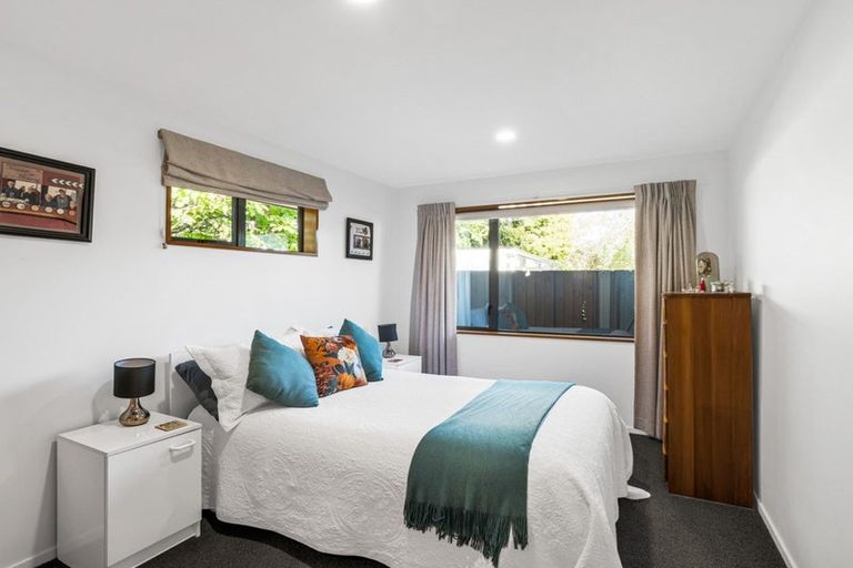 Photo of property in 2/30 Jennifer Street, Bryndwr, Christchurch, 8053