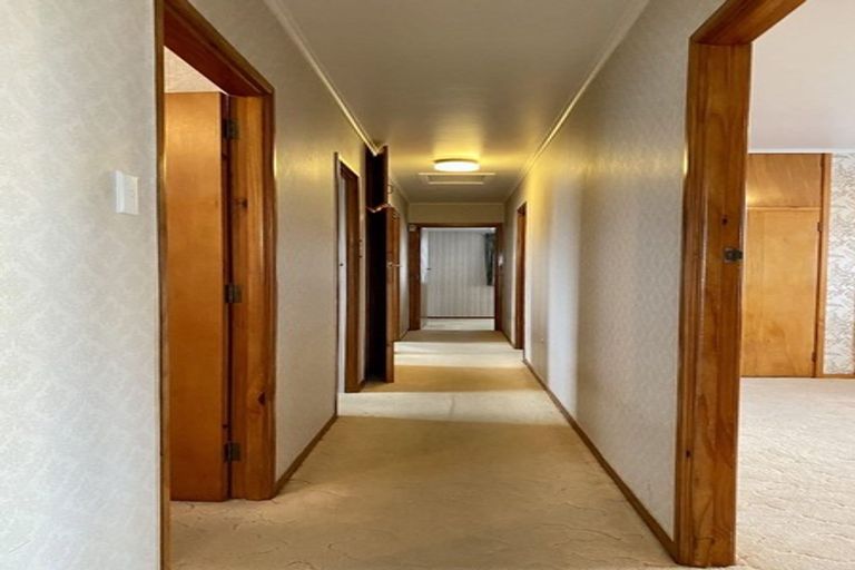 Photo of property in 167 Waimumu Road, Massey, Auckland, 0614