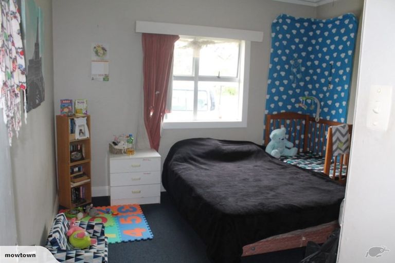 Photo of property in 20 Domett Street, Opunake, 4616