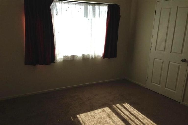 Photo of property in 76 Pitt Avenue, Clendon Park, Auckland, 2103