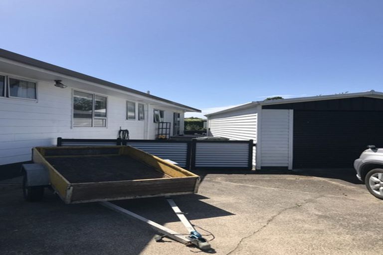 Photo of property in 35 Puriri Crescent, Edgecumbe, 3120