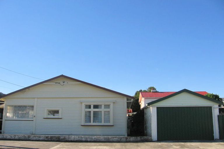 Photo of property in 7 South Street, Petone, Lower Hutt, 5012