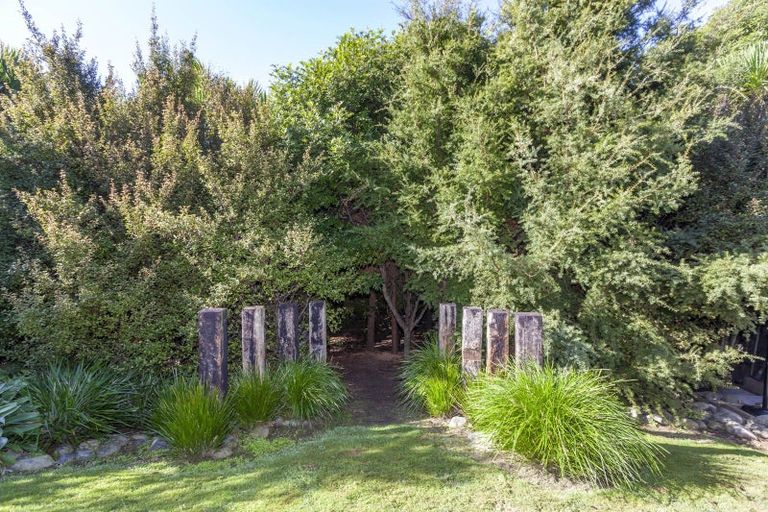 Photo of property in 3 Lamont Place, Waikanae, 5036