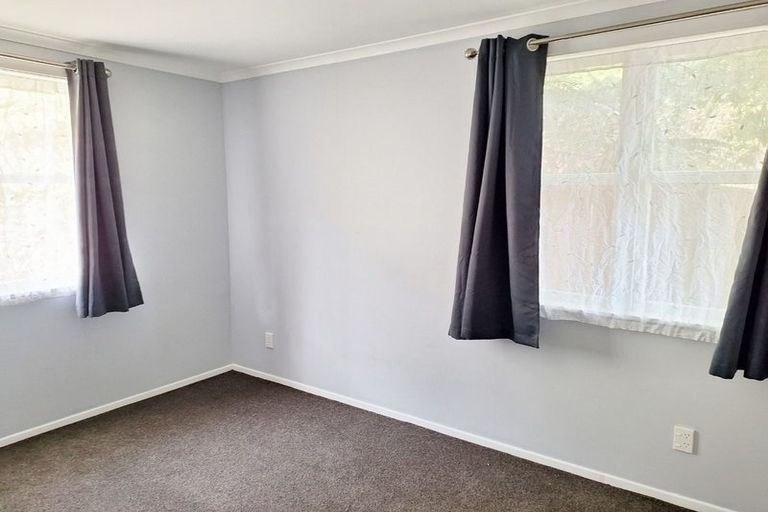 Photo of property in 10 John Street, Stokes Valley, Lower Hutt, 5019