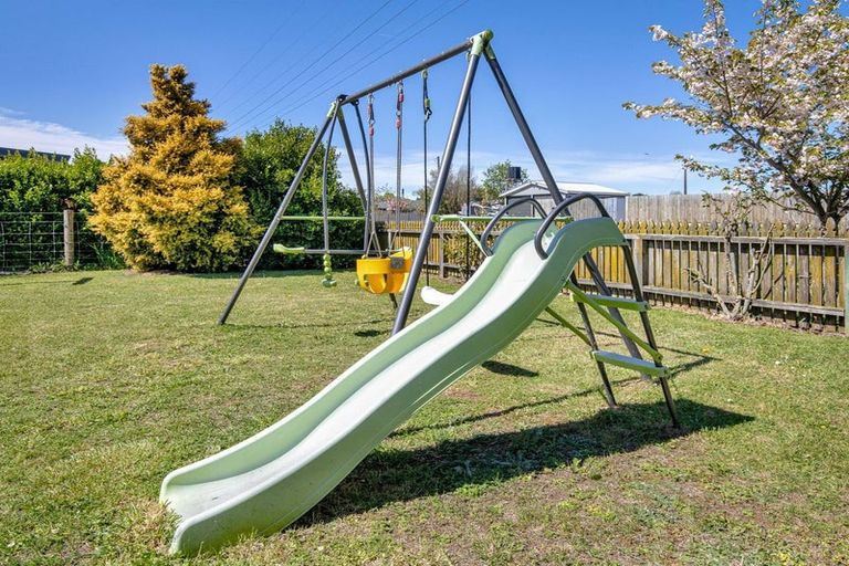 Photo of property in 10 White Street, Glenavy, Waimate, 7980