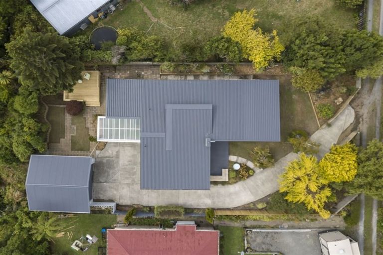 Photo of property in 8 Holly Grove, Maungaraki, Lower Hutt, 5010