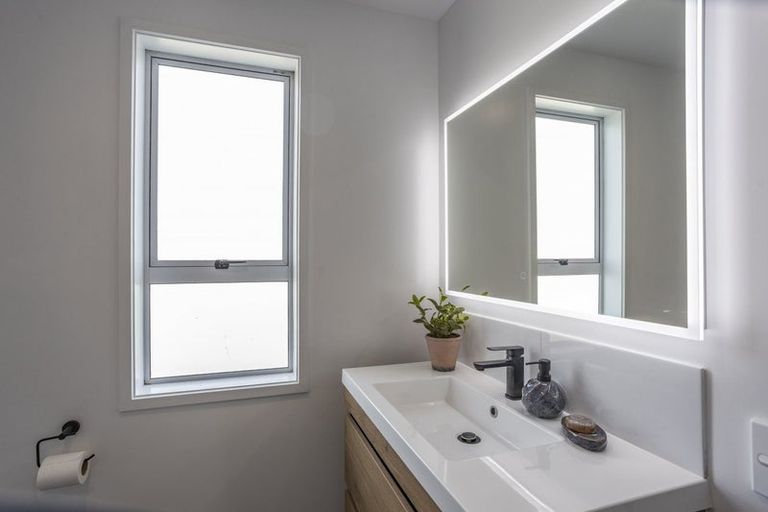 Photo of property in 10 Hossack Close, Belfast, Christchurch, 8051