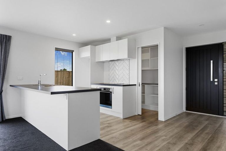 Photo of property in 32 Plover Avenue, Amberley, 7410