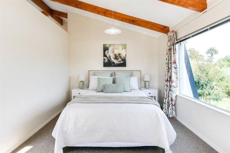 Photo of property in 5 Gow Avenue, Haumoana, 4102