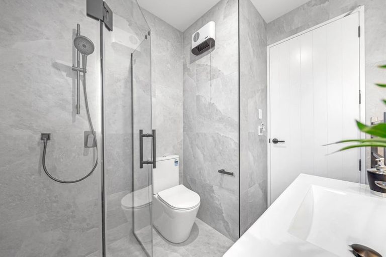 Photo of property in 5 Paihere Street, Huapai, Kumeu, 0810