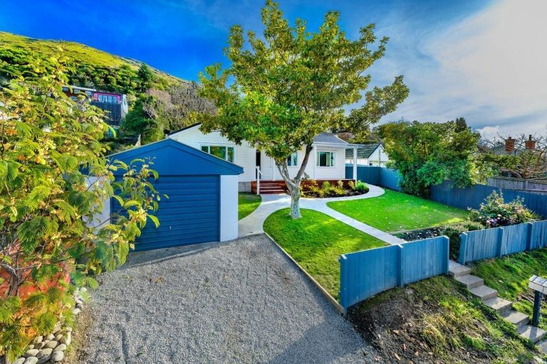Photo of property in 53 Port Hills Road, Heathcote Valley, Christchurch, 8022