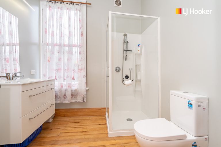 Photo of property in 24 Mataora Road, Kenmure, Dunedin, 9011