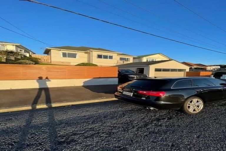 Photo of property in 10 The Quadrant, Miramar, Wellington, 6022