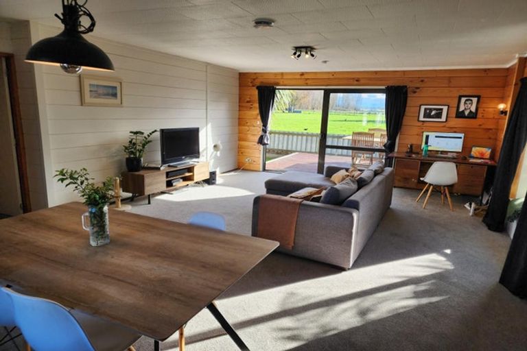 Photo of property in 811a Main North Road, Belfast, Christchurch, 8051