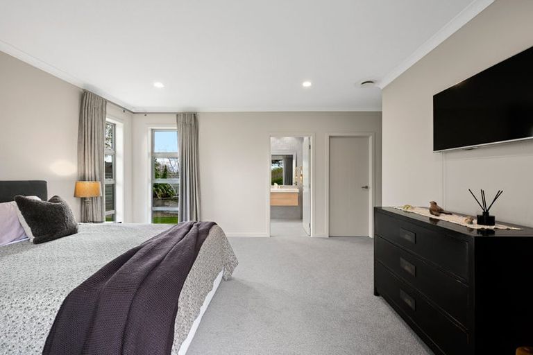 Photo of property in 96 Benn Road, Cambridge, 3495