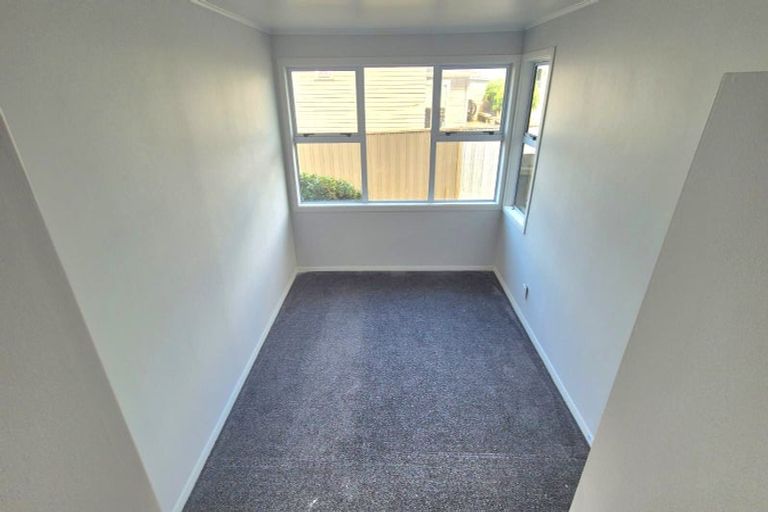 Photo of property in 20 Farnborough Crescent, Mangere, Auckland, 2022