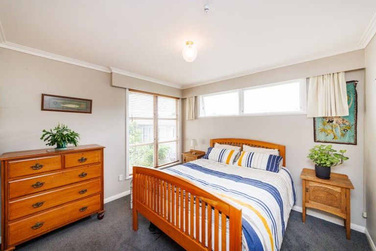 Photo of property in 5 Wigan Place, Hokowhitu, Palmerston North, 4410