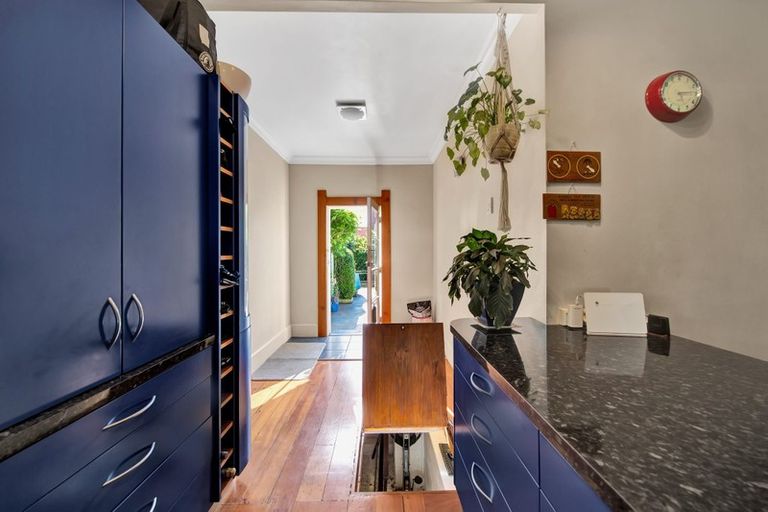 Photo of property in 7 Albion Street, Hawera, 4610