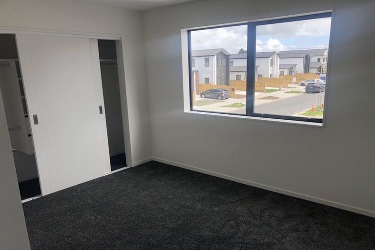 Photo of property in 37 Kaha Road, Takanini, 2110