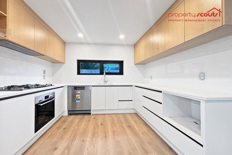 Photo of property in 3c Farwood Drive, Henderson, Auckland, 0612