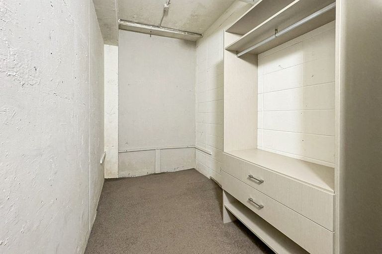 Photo of property in Sharella Living, 20 Glenmore Street, Thorndon, Wellington, 6011