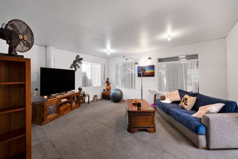 Photo of property in 68 Turuturu Road, Hawera, 4610