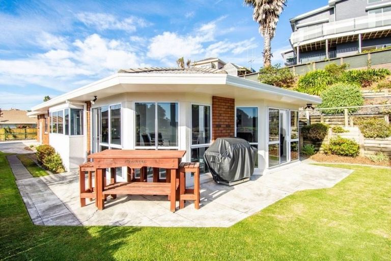 Photo of property in 6 Palm Court, Mount Maunganui, 3116