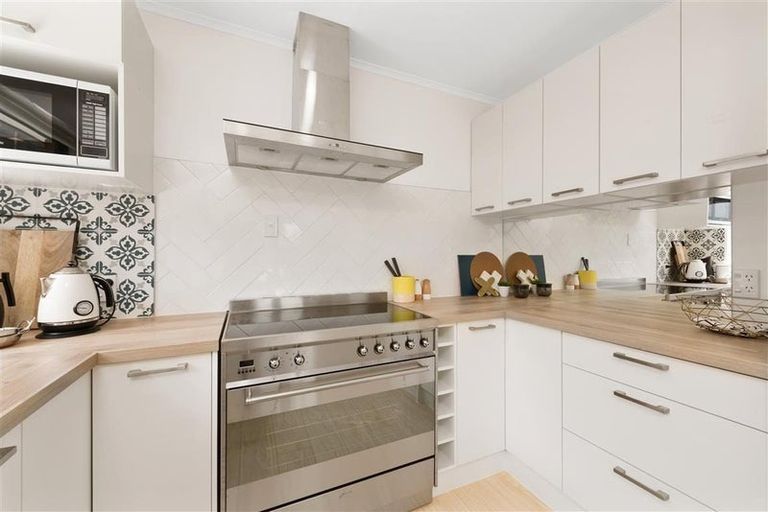 Photo of property in 28a Tarata Street, Matua, Tauranga, 3110