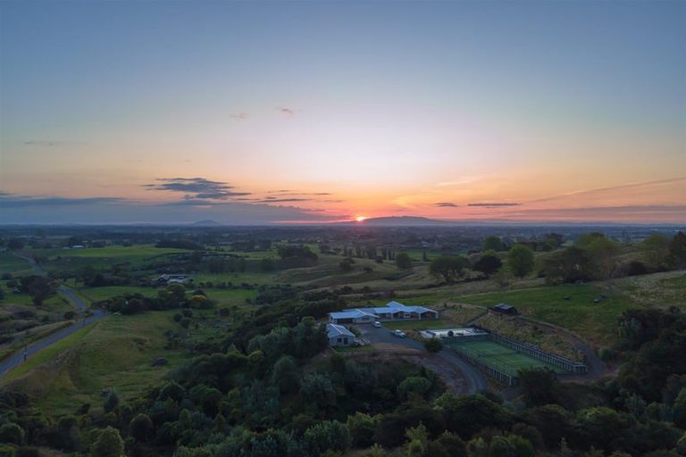 Photo of property in 1/165 Smart Road, Cambridge, 3496