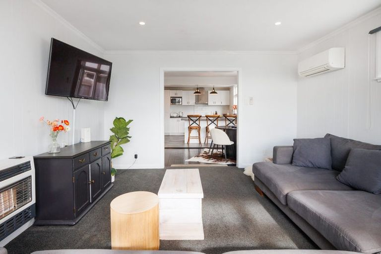 Photo of property in 12 Rata Street, Roslyn, Palmerston North, 4414