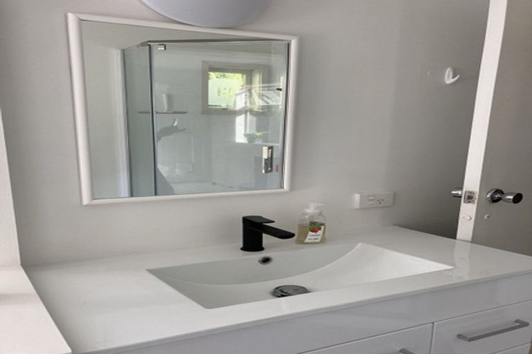 Photo of property in 2/35 Macleans Road, Bucklands Beach, Auckland, 2014