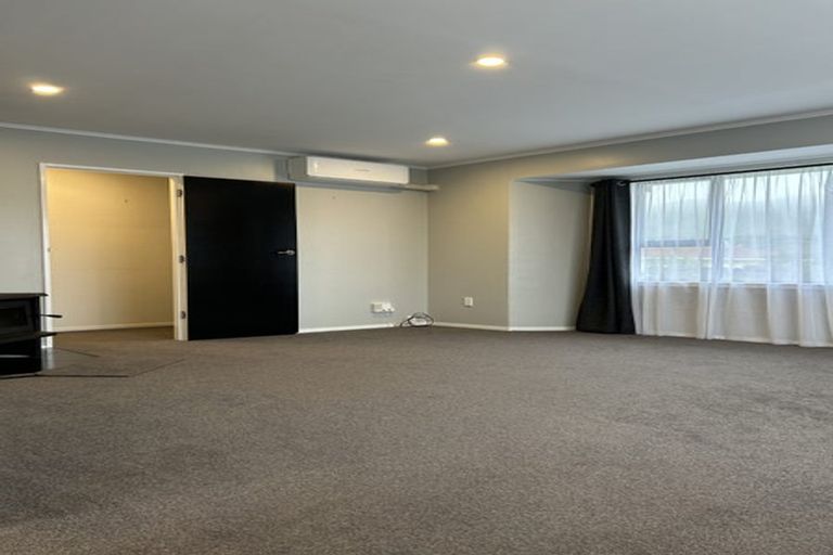 Photo of property in 5 Colorado Grove, Brooklyn, Wellington, 6021