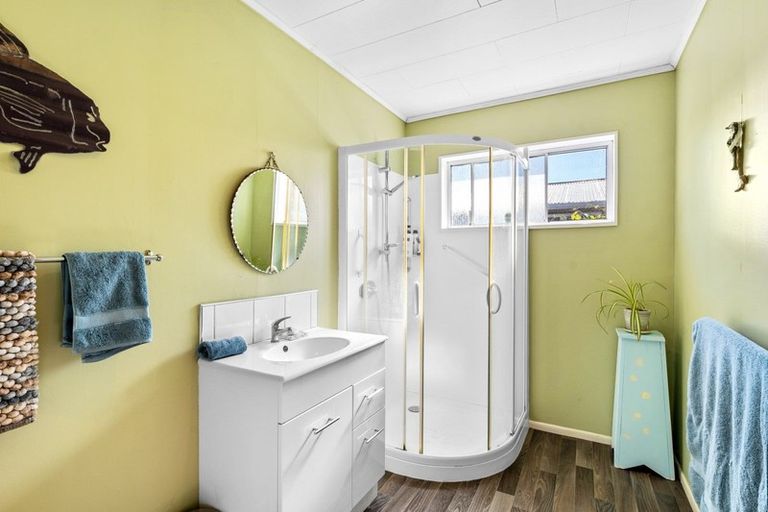 Photo of property in 13a Bentinck Street, Wallaceville, Upper Hutt, 5018