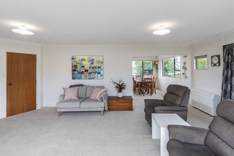 Photo of property in 81 Dunbarton Street, Redwood, Christchurch, 8051
