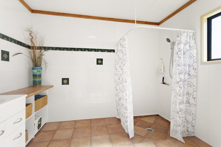 Photo of property in 16c Marsden Point Road, Ruakaka, 0116