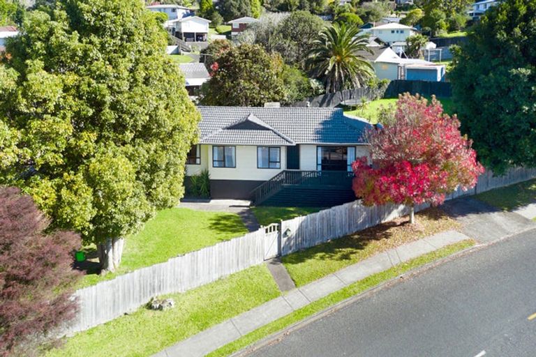 Photo of property in 26 Garton Drive, Massey, Auckland, 0614