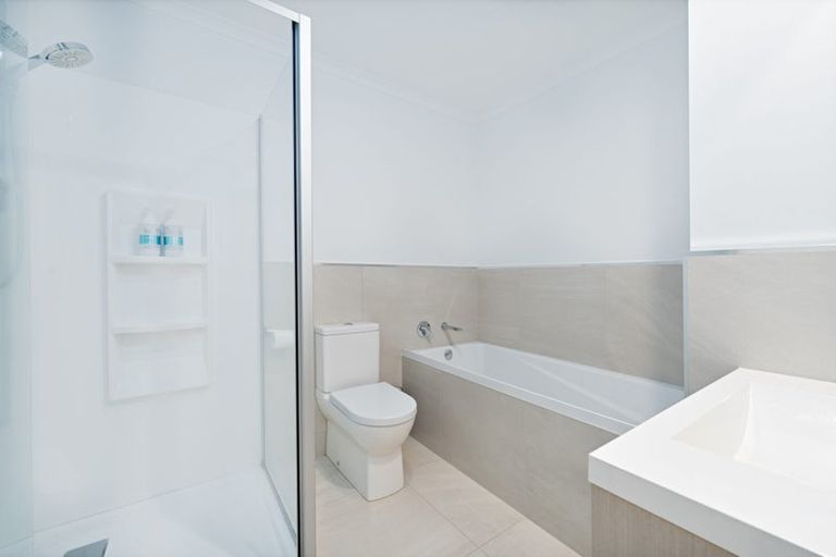 Photo of property in 32c Titoki Street, Te Atatu Peninsula, Auckland, 0610