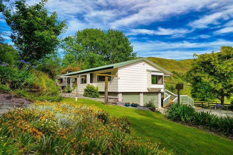 Photo of property in 82 Thompsons Road, Okoia, Whanganui, 4582